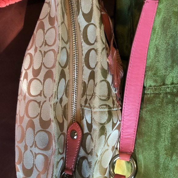 Coach Flower Embroidered Bag - Picture 5 of 13